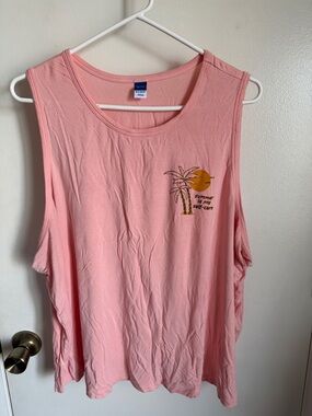 Old Navy Shell Beach Pink Sleeveless Tank Top - Summer Graphic